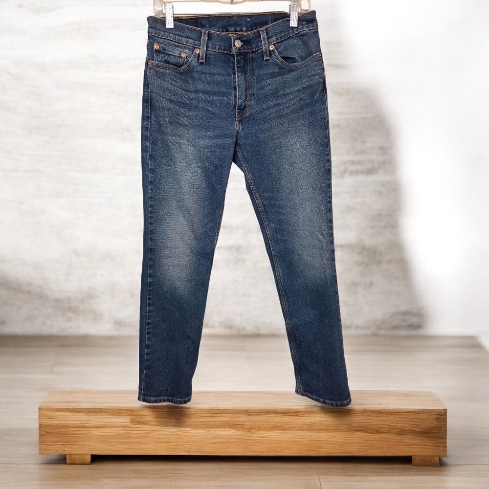 Levi's Classic Indigo Straight Leg Jeans NWOT.